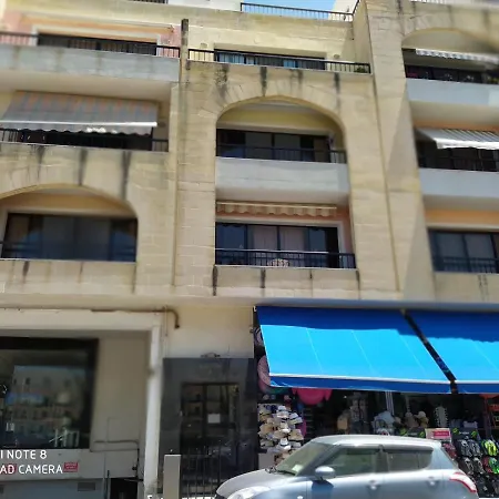 Manor Court Luxury Апартаменты *