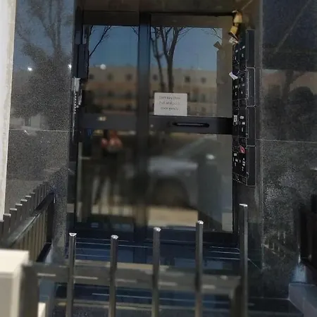 Manor Court Luxury Appartement *