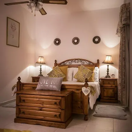 Manor Court Luxury