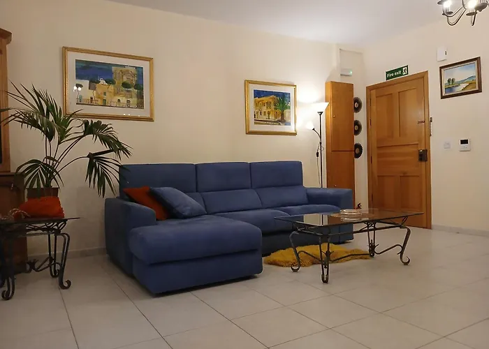 Manor Court Luxury Apartman *