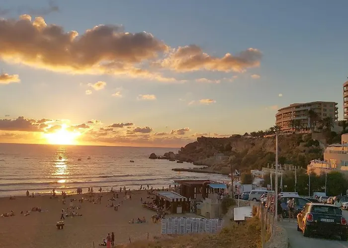 Manor Court Luxury *