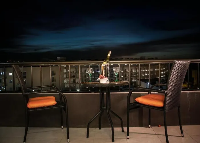 Διαμέρισμα Manor Court Luxury